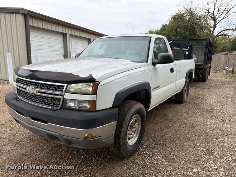 image for item FK3498 2005 Chevrolet Silverado pickup truck