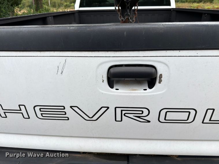 image for item FK3498 2005 Chevrolet Silverado pickup truck