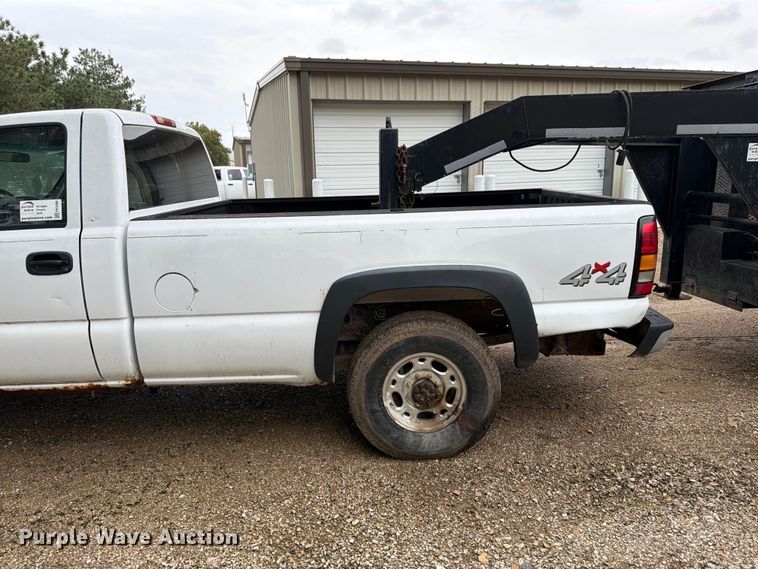 image for item FK3498 2005 Chevrolet Silverado pickup truck
