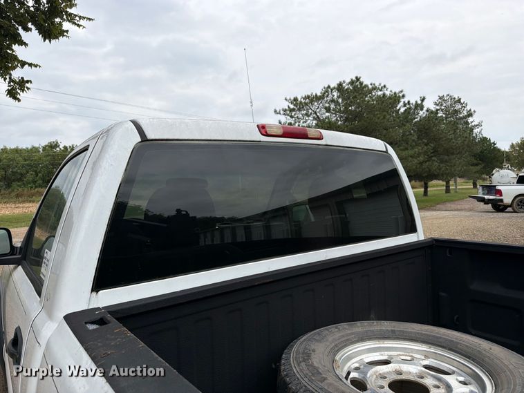 image for item FK3498 2005 Chevrolet Silverado pickup truck