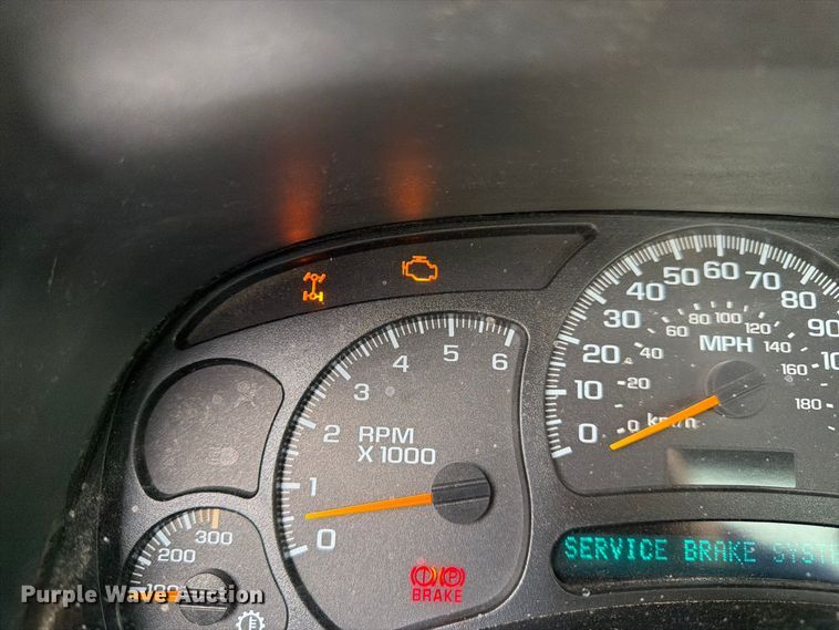 image for item FK3498 2005 Chevrolet Silverado pickup truck