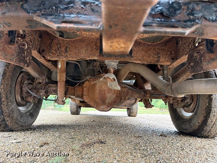 image for item FK3498 2005 Chevrolet Silverado pickup truck