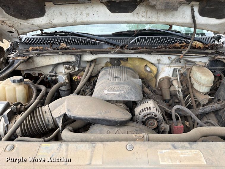 image for item FK3498 2005 Chevrolet Silverado pickup truck