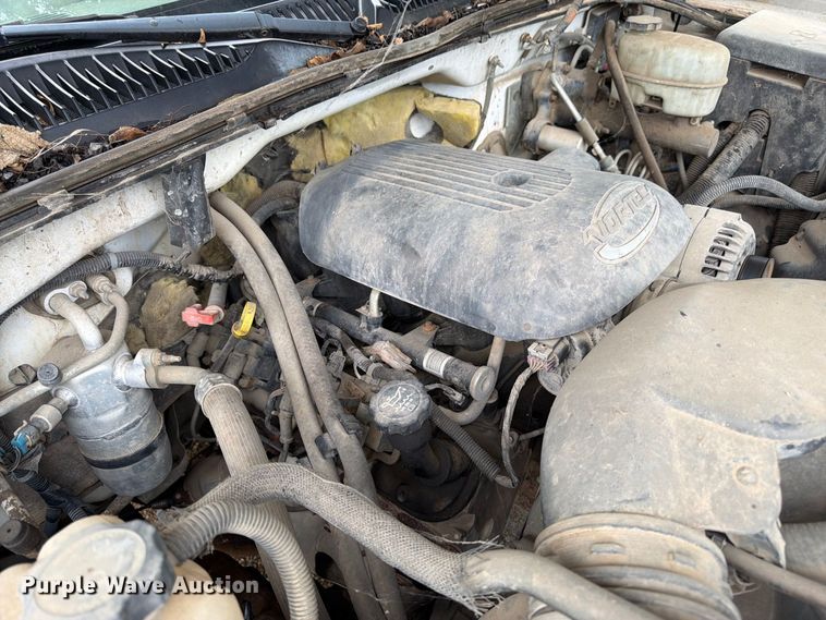 image for item FK3498 2005 Chevrolet Silverado pickup truck
