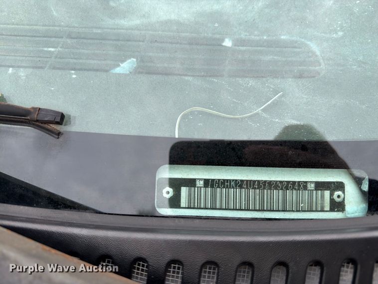 image for item FK3498 2005 Chevrolet Silverado pickup truck