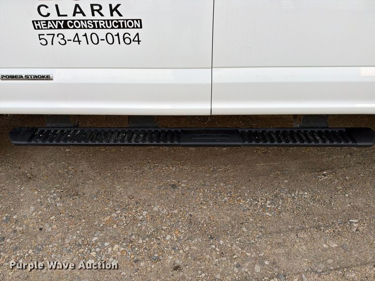 image for item FK3816 2020 Ford F350 Super Duty Crew Cab utility bed pickup truck