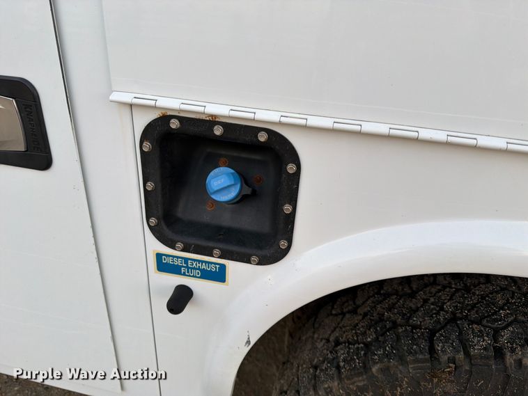 image for item FK3816 2020 Ford F350 Super Duty Crew Cab utility bed pickup truck