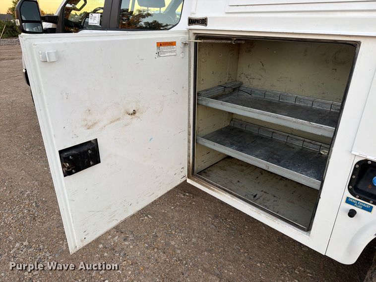 image for item FK3816 2020 Ford F350 Super Duty Crew Cab utility bed pickup truck