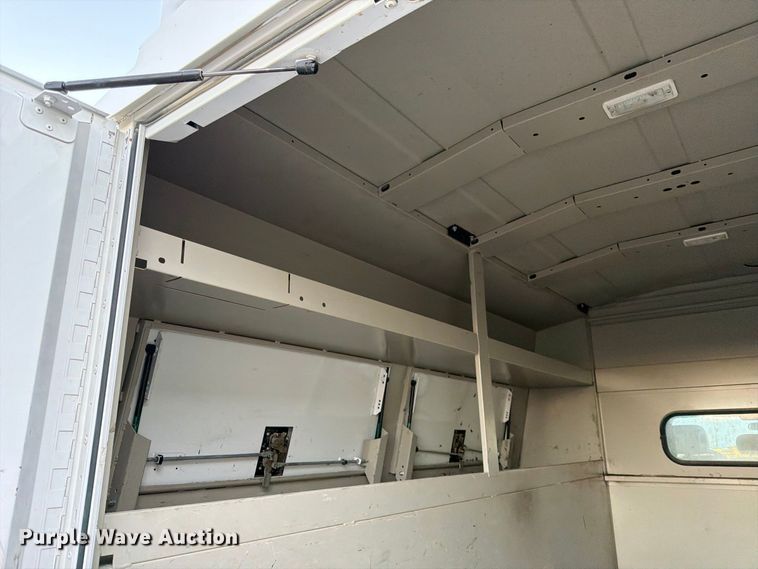 image for item FK3816 2020 Ford F350 Super Duty Crew Cab utility bed pickup truck