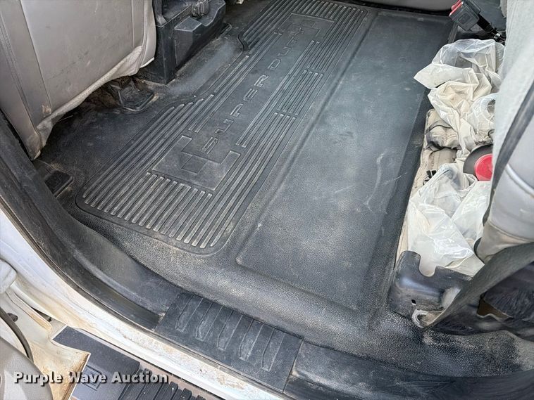 image for item FK3816 2020 Ford F350 Super Duty Crew Cab utility bed pickup truck