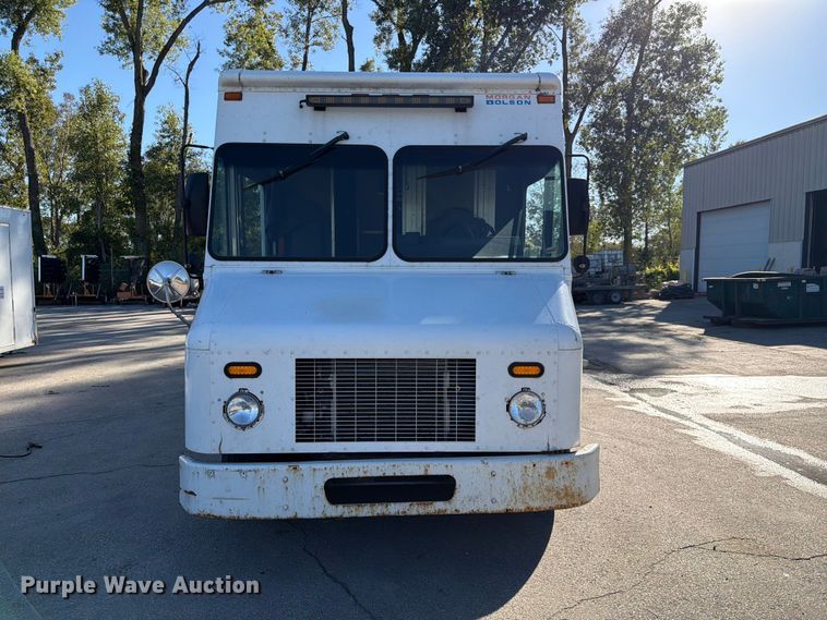 image for item FK3822 2008 Freightliner MT45 delivery truck