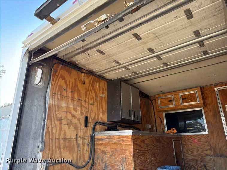 image for item FK3822 2008 Freightliner MT45 delivery truck
