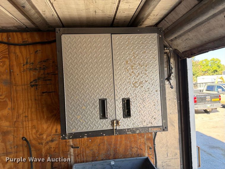 image for item FK3822 2008 Freightliner MT45 delivery truck