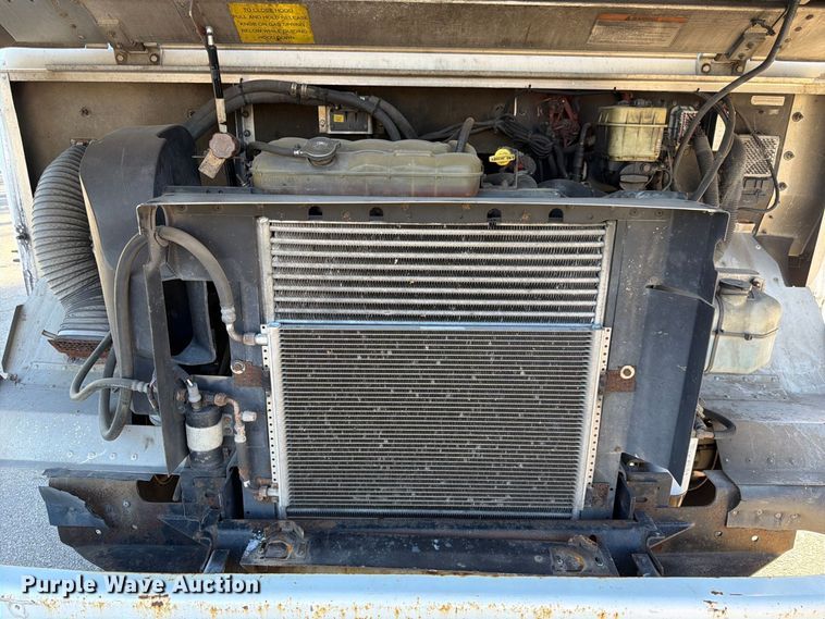 image for item FK3822 2008 Freightliner MT45 delivery truck