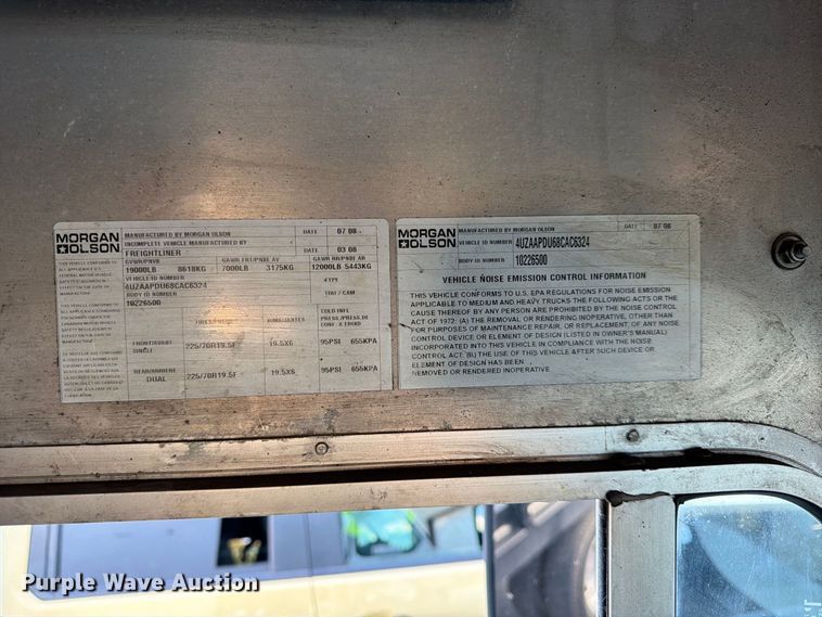 image for item FK3822 2008 Freightliner MT45 delivery truck