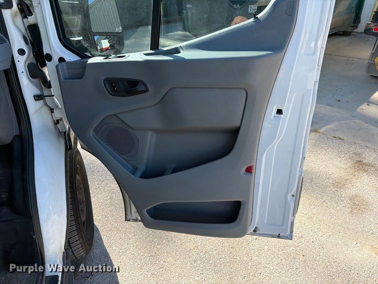 image for item FK3824 2015 Ford Transit 350 delivery van