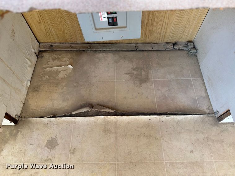 image for item FK3825 1989 W-W enclosed cargo trailer