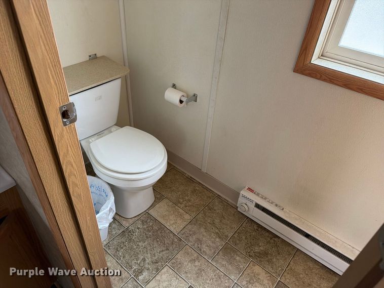 image for item FK4650 Skid mounted living quarters