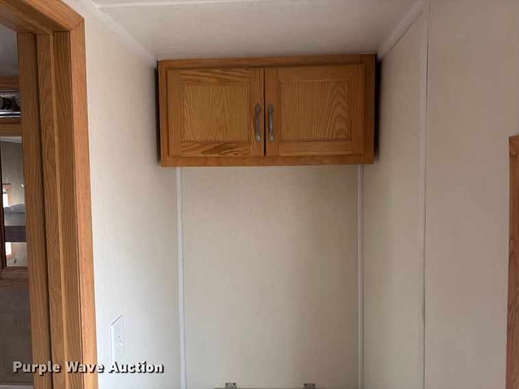 image for item FK4650 Skid mounted living quarters