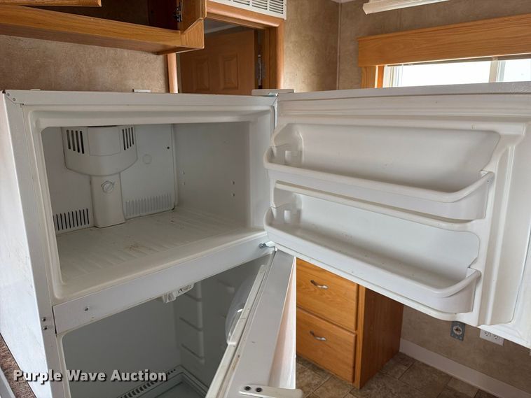 image for item FK4650 Skid mounted living quarters