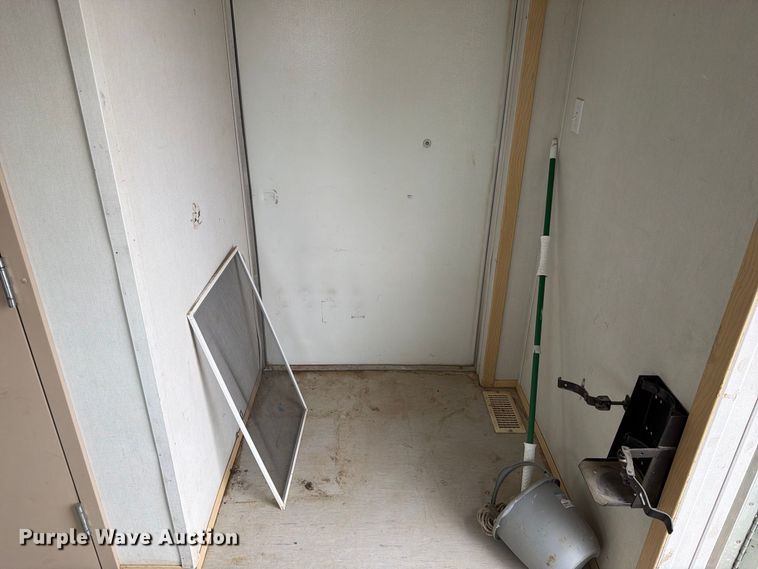 image for item FK4653 PTI Travco Office skid mounted mobile office