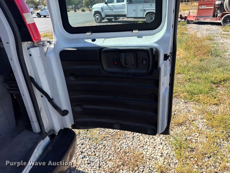 image for item FK4657 2012 Chevrolet Express 2500 delivery van
