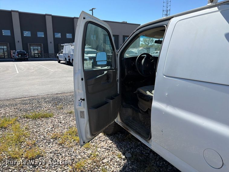 image for item FK4657 2012 Chevrolet Express 2500 delivery van