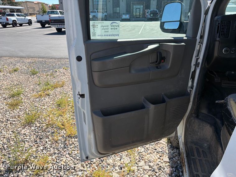image for item FK4657 2012 Chevrolet Express 2500 delivery van