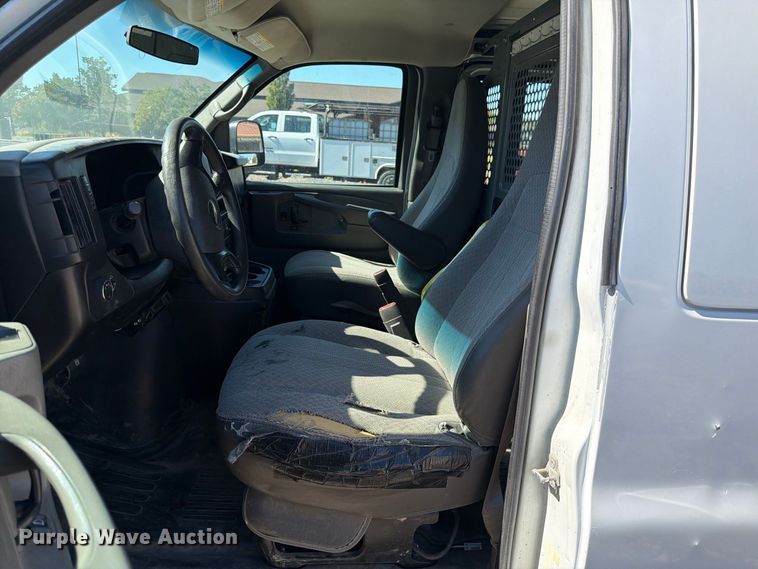 image for item FK4657 2012 Chevrolet Express 2500 delivery van