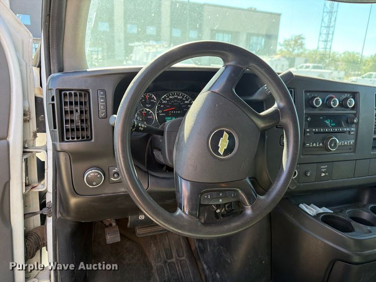 image for item FK4657 2012 Chevrolet Express 2500 delivery van