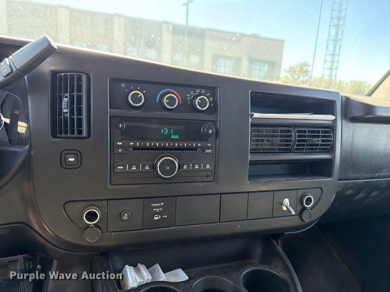 image for item FK4657 2012 Chevrolet Express 2500 delivery van