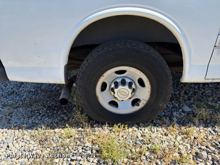 image for item FK4657 2012 Chevrolet Express 2500 delivery van