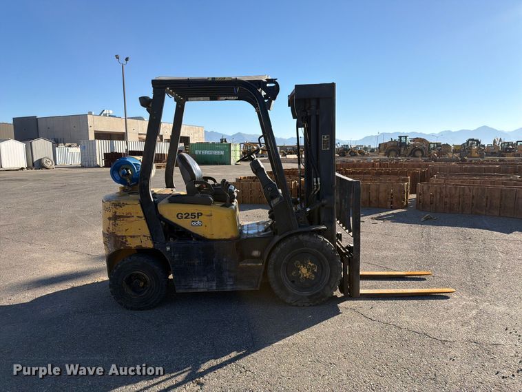image for item FK4659 2005 Doosan G25P-3 forklift