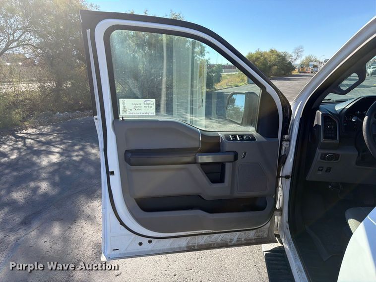 image for item FK4660 2020 Ford F150 Crew Cab pickup truck