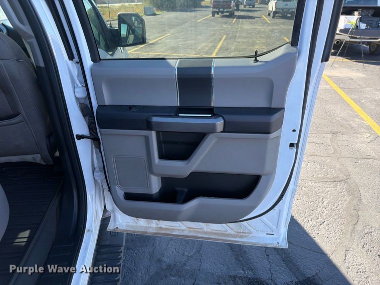 image for item FK4660 2020 Ford F150 Crew Cab pickup truck