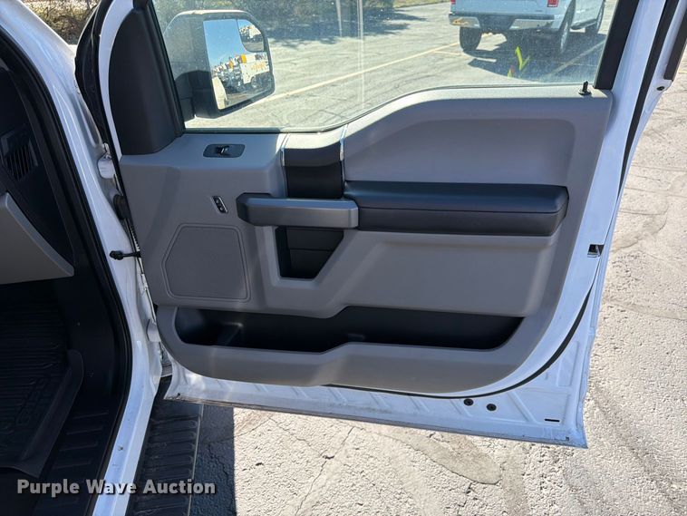 image for item FK4662 2020 Ford F150 Crew Cab pickup truck