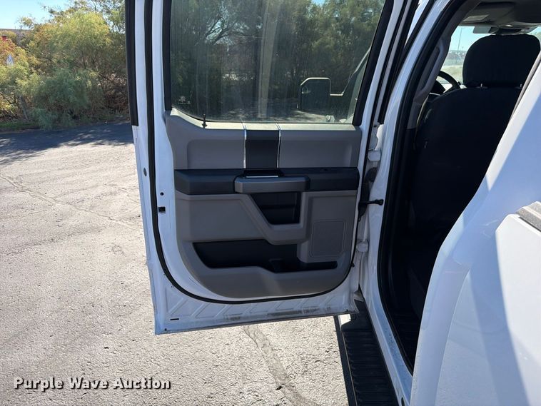 image for item FK4662 2020 Ford F150 Crew Cab pickup truck