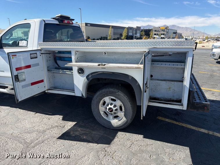 image for item FK4663 2016 GMC Sierra 2500HD utility bed pickup truck