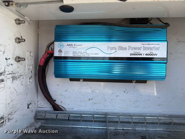 image for item FK4663 2016 GMC Sierra 2500HD utility bed pickup truck