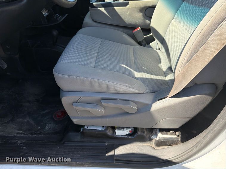image for item FK4663 2016 GMC Sierra 2500HD utility bed pickup truck