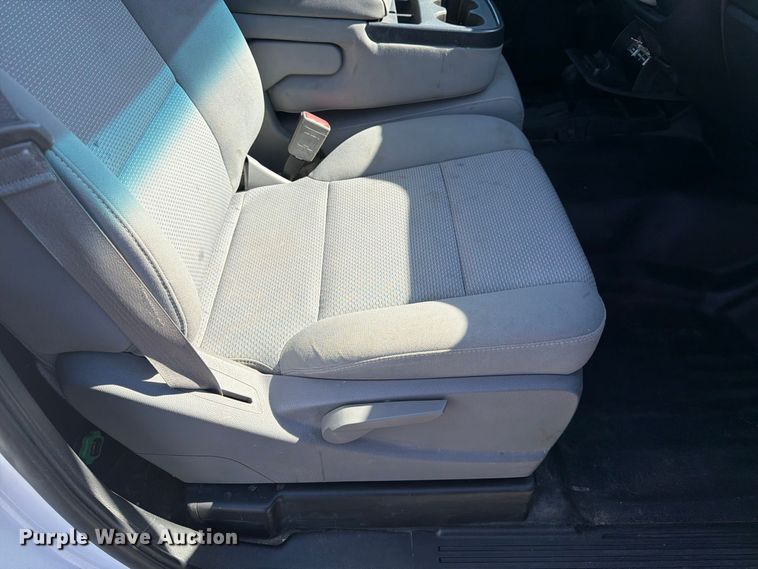 image for item FK4663 2016 GMC Sierra 2500HD utility bed pickup truck