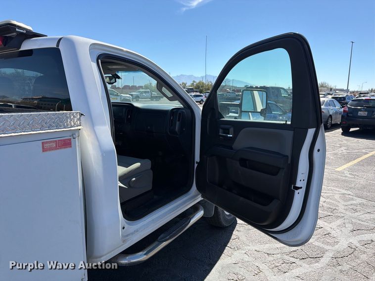 image for item FK4663 2016 GMC Sierra 2500HD utility bed pickup truck