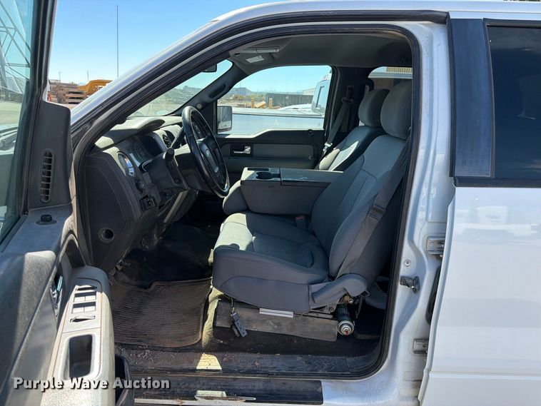 image for item FK4664 2013 Ford F-150 Crew Cab pickup truck