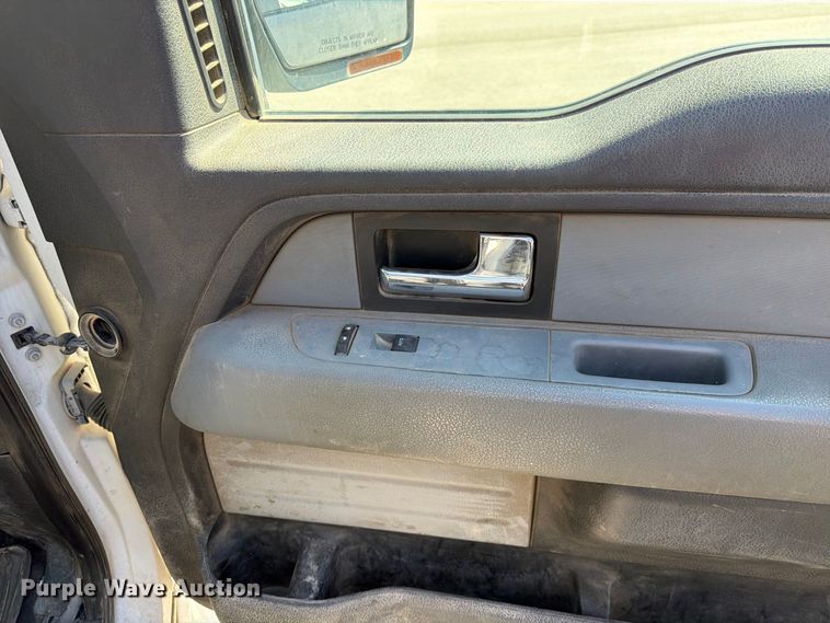image for item FK4664 2013 Ford F-150 Crew Cab pickup truck