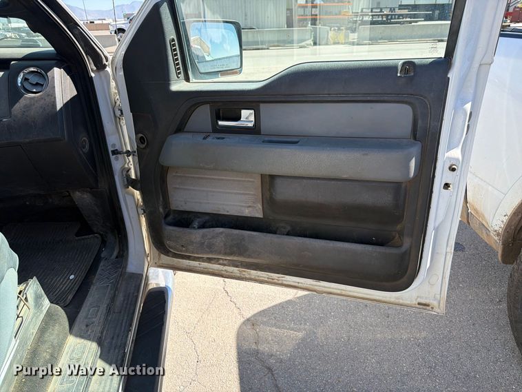 image for item FK4664 2013 Ford F-150 Crew Cab pickup truck