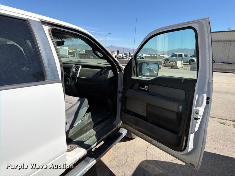 image for item FK4664 2013 Ford F-150 Crew Cab pickup truck