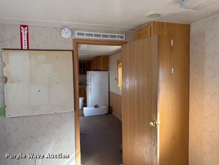 image for item FK4669 Skid mounted living quarters