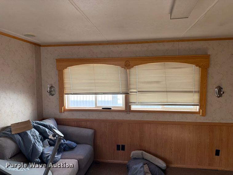 image for item FK4669 Skid mounted living quarters
