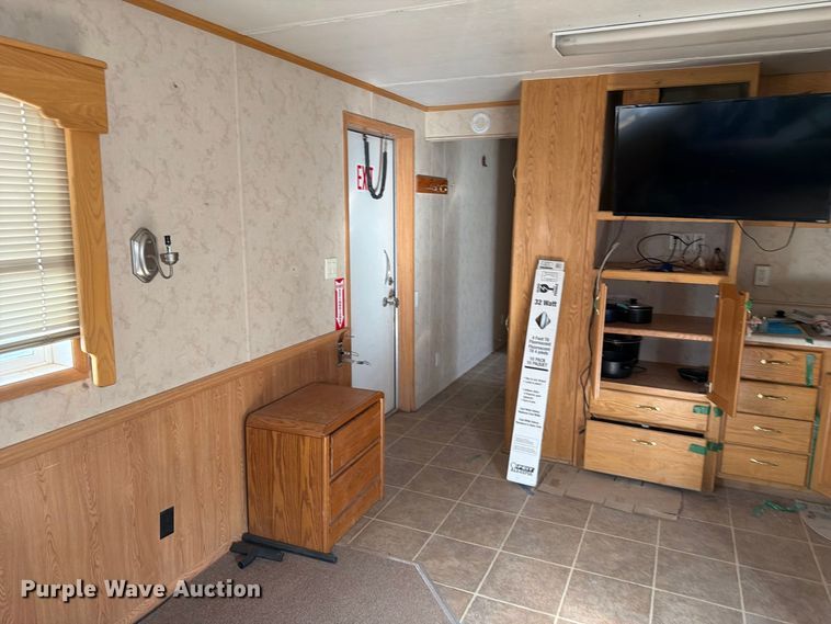 image for item FK4669 Skid mounted living quarters