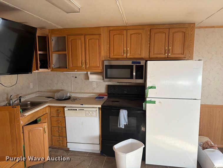 image for item FK4669 Skid mounted living quarters